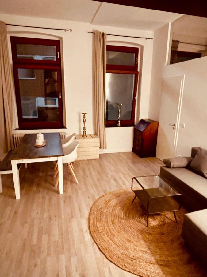 Retro Appartement Im Herzen Von Koeln Deutz Exteriör bild
