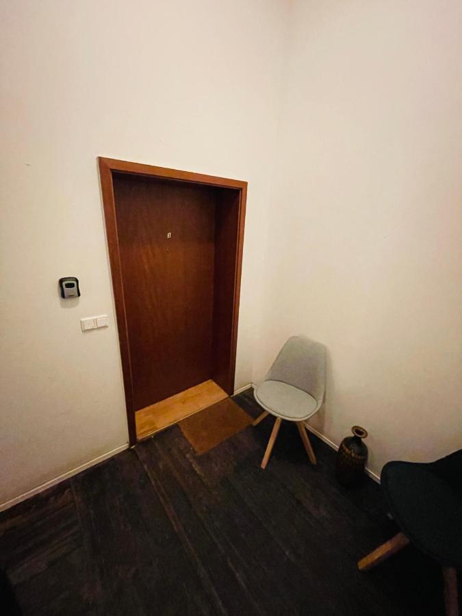 Retro Appartement Im Herzen Von Koeln Deutz Exteriör bild