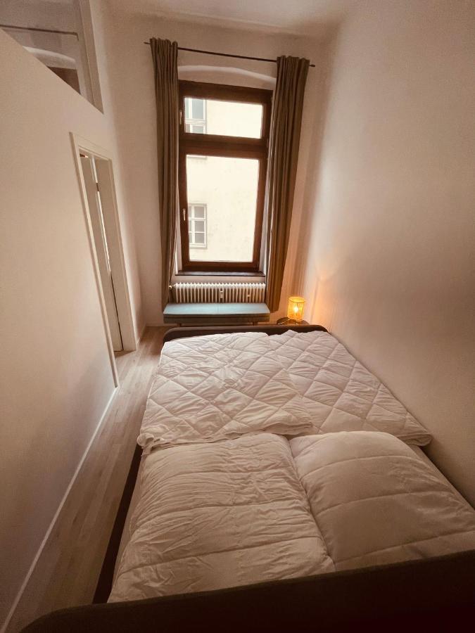 Retro Appartement Im Herzen Von Koeln Deutz Exteriör bild