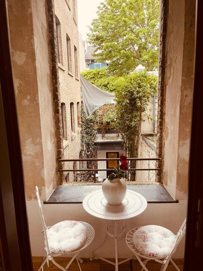 Retro Appartement Im Herzen Von Koeln Deutz Exteriör bild